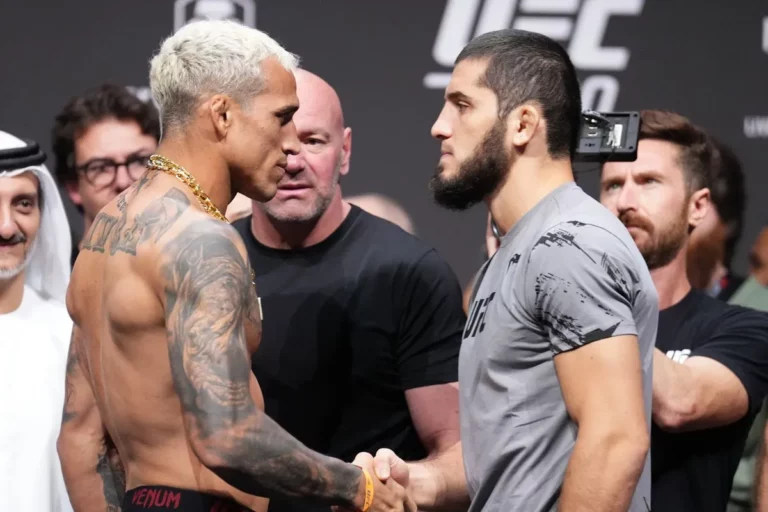 islam-makhachev-charles-oliveira-to-fight-in-ufc-294-main-event