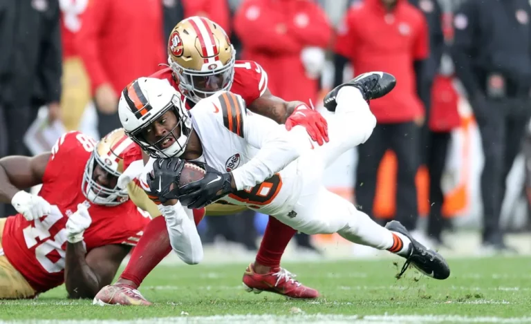 Browns' Defensive Triumph Over 49ers